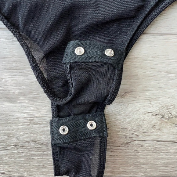 NWT LUSH Black & Ivory Perfect Sleeveless Wrap Bodysuit Size Small - Picture 9 of 12